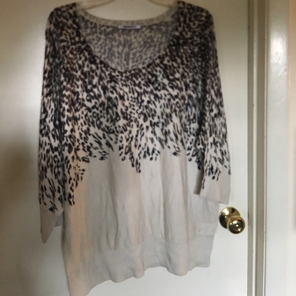 DKNY TOP